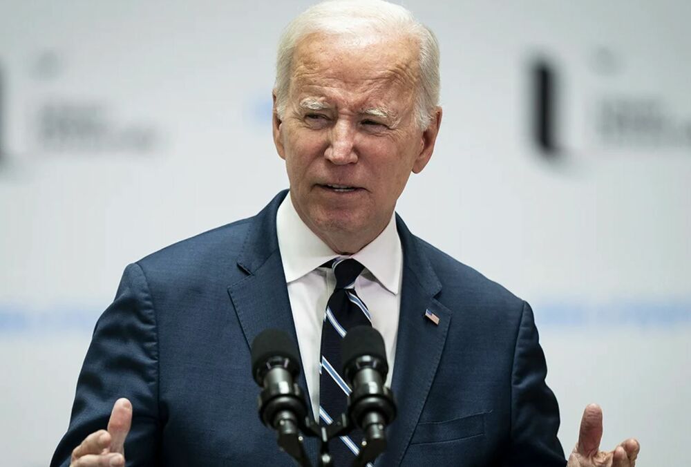 Байден погодився посилити імміграційну політику, щоб забезпечити допомогу Україні, - WSJ