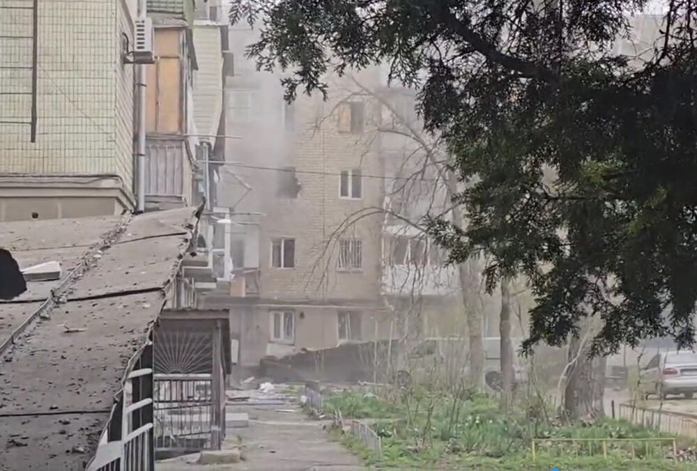 Росіяни накрили вогнем Херсон, загинула жінка Росіяни накрили вогнем Херсон, загинула жінка