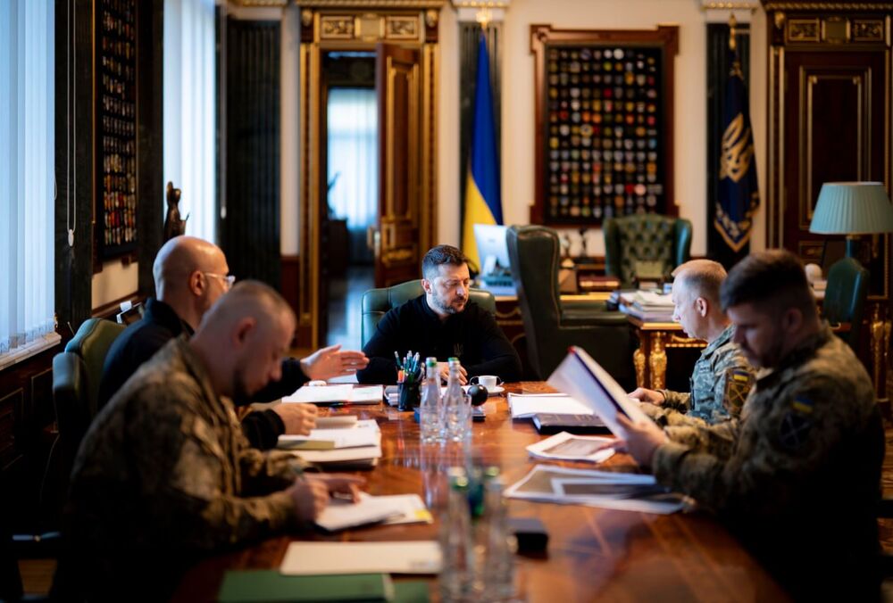 В воздушное пространство Украины вторглись, вероятно, венгерские разведывательные дроны, - Зеленский