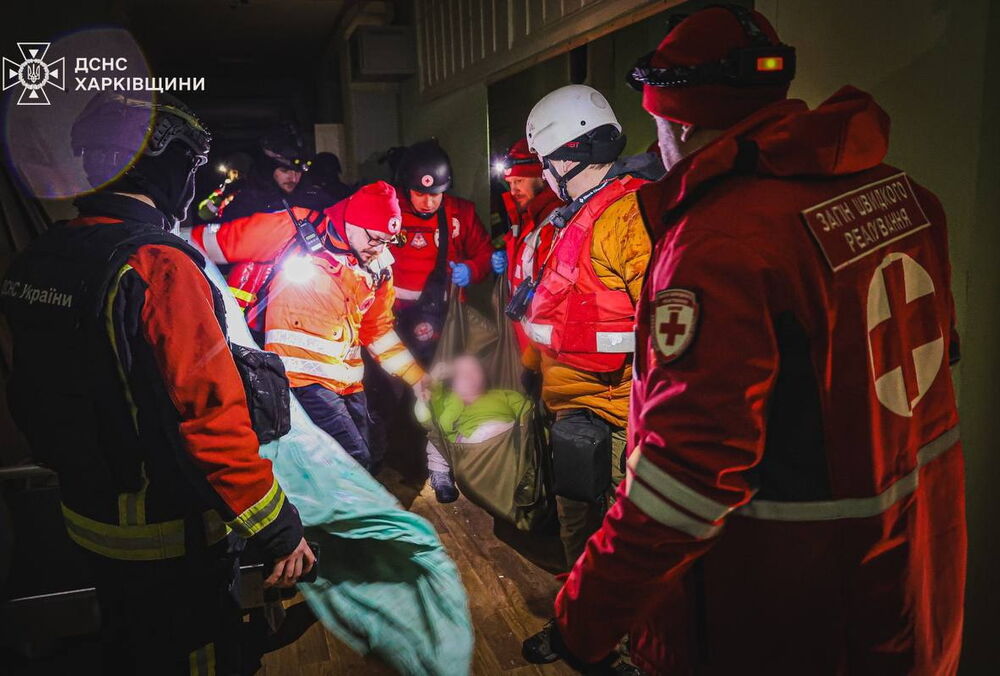 Россия ударила дронами по харьковской больнице, в которой были хронические больные (фото)