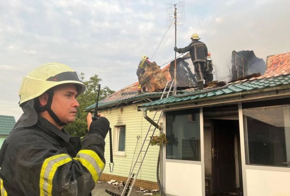 В Нацполиции показали последствия атаки России по Киевской области  В Нацполиции показали последствия атаки России по Киевской области