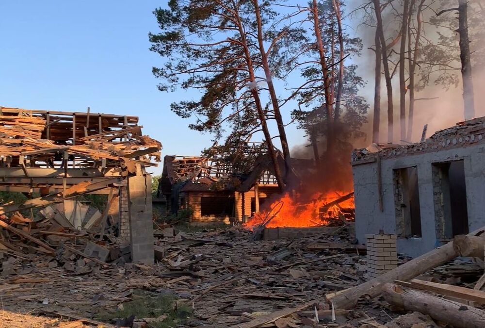 Россияне ударили по жилым домам в Балаклее, в которых проживали две многодетные семьи