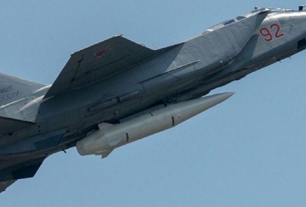 Гуменюк назвала манипуляцией угрозы Путина о патрулировании МиГ в Черном море 