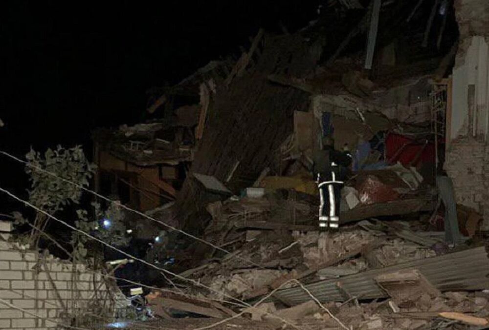 Чергові ракетні обстріли Харкова: постраждало підприємство та критичний об'єкт