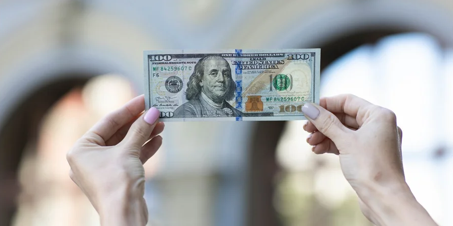 Яким буде курс долара протягом року: прогноз