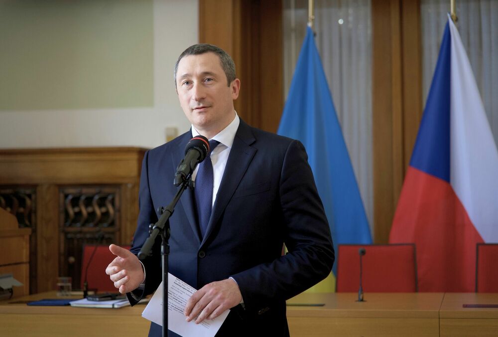 За вице-премьера и министра национального единства Чернышова внесли залог в 120 млн грн