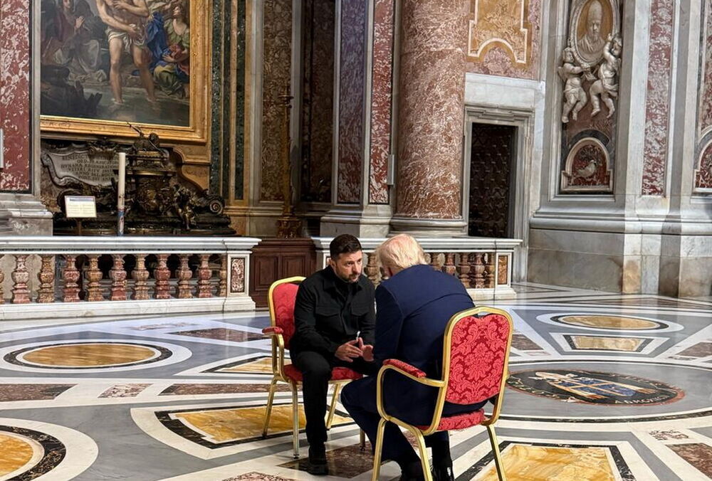 Встреча Трампа и Зеленского в Ватикане прошла хорошо потому, что на ней не было Вэнса и Уиткоффа, - Axios