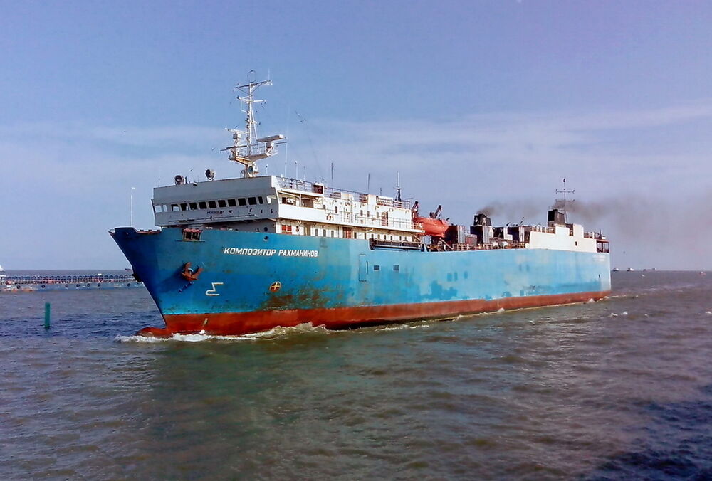 В Каспийском море Украина поразила два российских судна, которые перевозят оружие