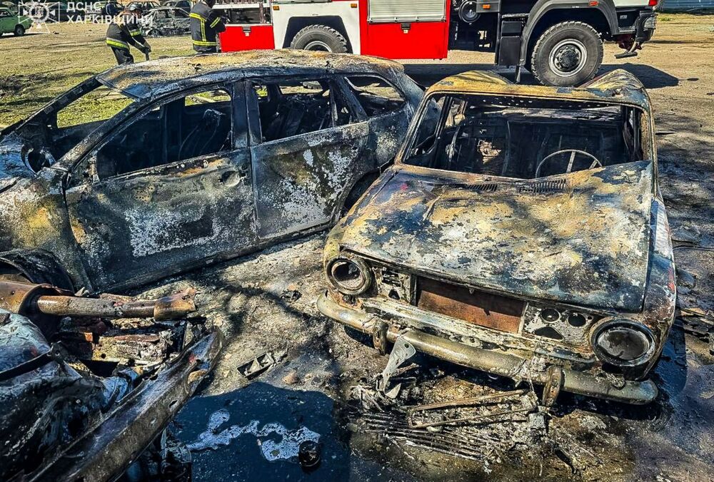 Рятувальники показали моторошні кадри наслідків удару по Харківській області