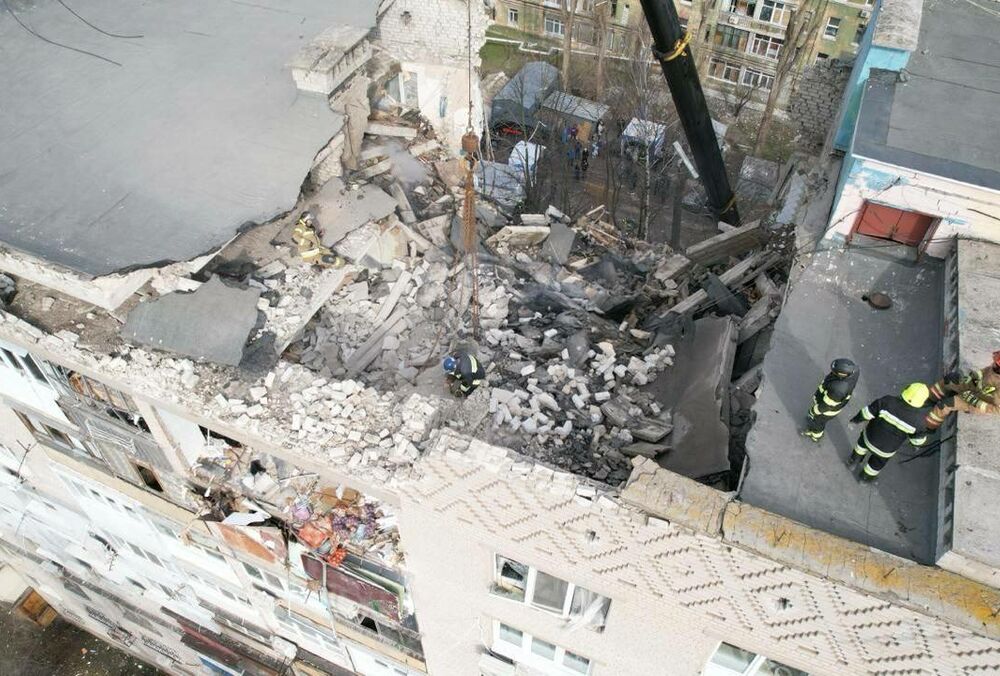 Удар по многоэтажке в Днепре: увеличилось количество погибших