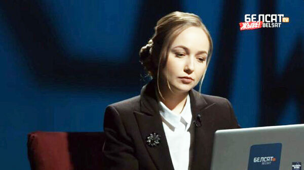 Белоруской ведущей угрожают арестом родственников, пока она не вернется в Беларусь