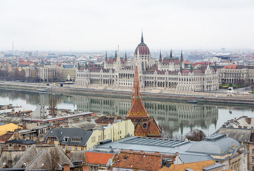 В Угорщині вже почали виселяти біженців із України
