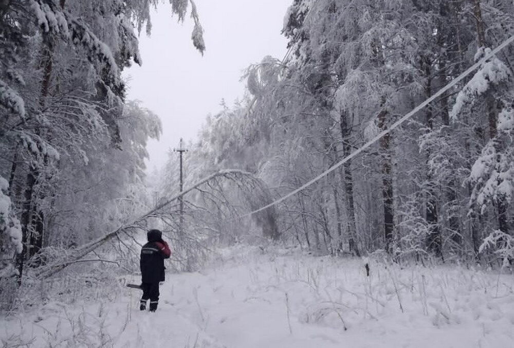 Росію накрив аномально потужний снігопад: фото, відео