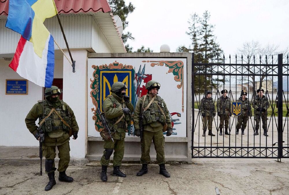 Розвідка: потрібно відрізати РФ від Криму та змусити піти на ”жест доброї волі”