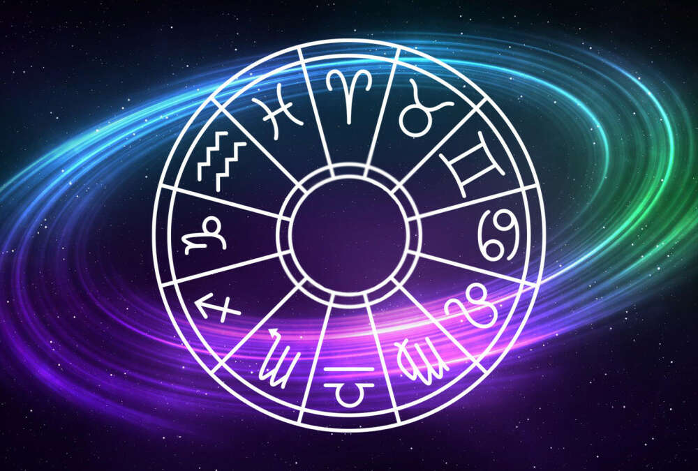 Гороскоп на 17 листопада: на кого чекає складна розмова
