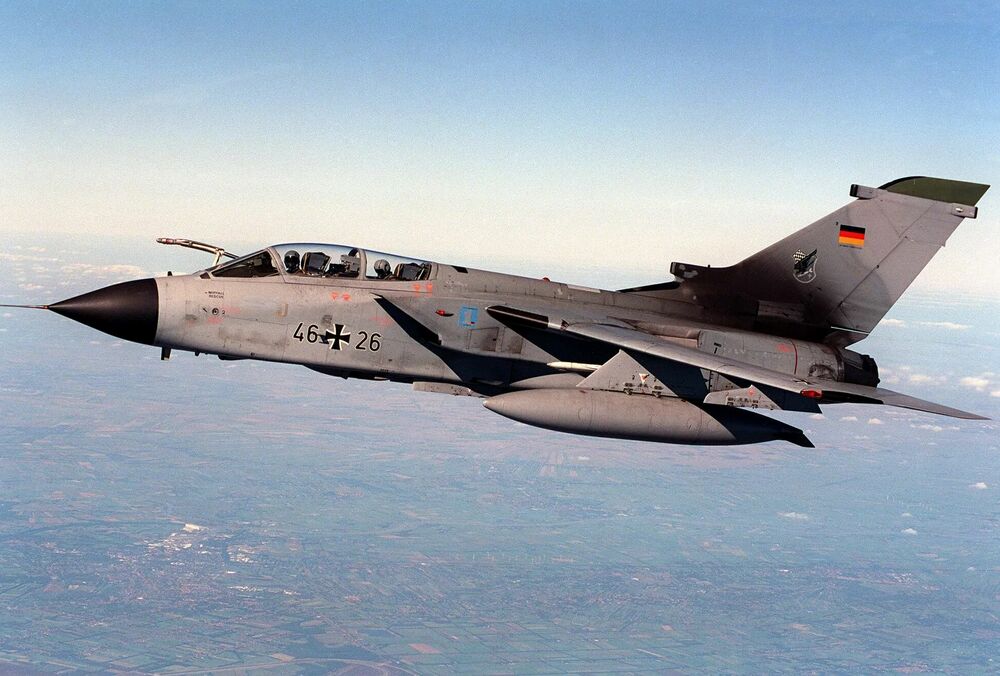 У Німеччині через невідомий літак підняли по тривозі винищувачі У Німеччині через невідомий літак підняли по тривозі винищувачі