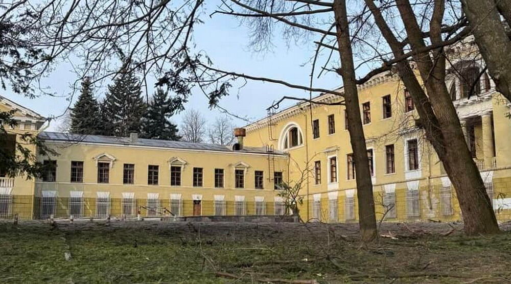 Россияне обстреляли Днепр, повредив историческое здание дворца Потемкина