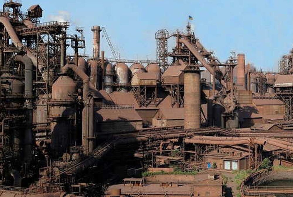 Окупанти вночі продовжили завдавати ударів по ”Азовсталі”