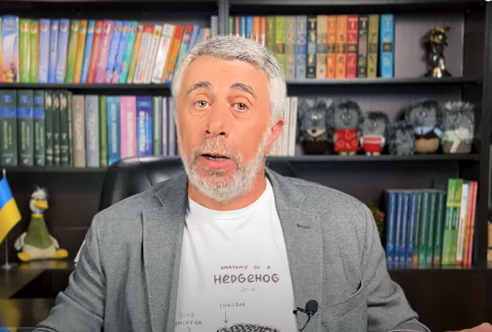 Доктор Комаровский рассказал, как избавиться от боли в шее