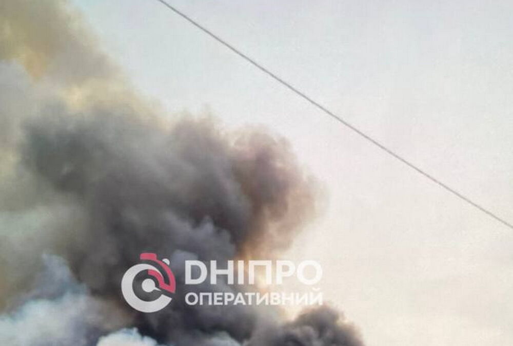 Росія вдарила по Дніпру балістикою: одна людина загинула, у місті пожежа