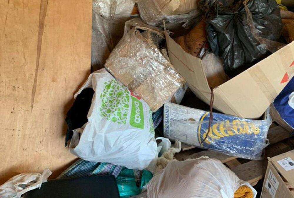 Мінкульт показав, що після себе залишили священики УПЦ МП у Лаврі (фото)