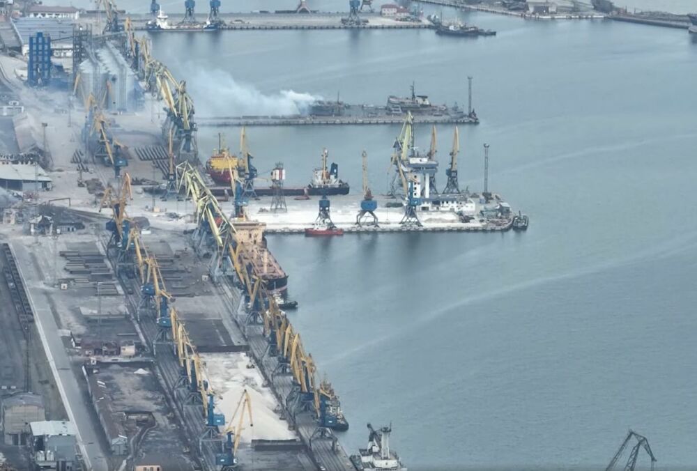Россия планирует расширить морской порт в оккупированном Мариуполе