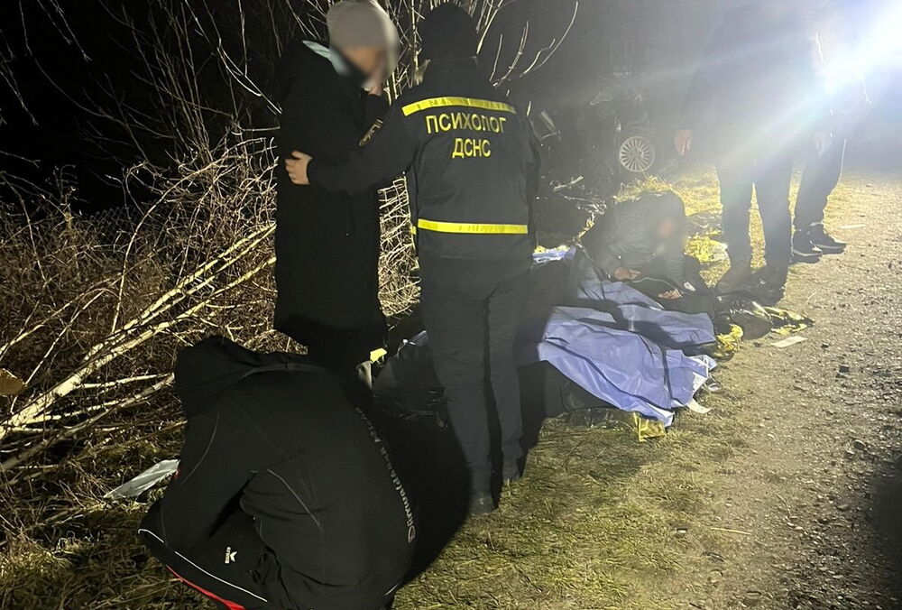 В жутком ДТП на Прикарпатье погибли 5 молодых людей: фото