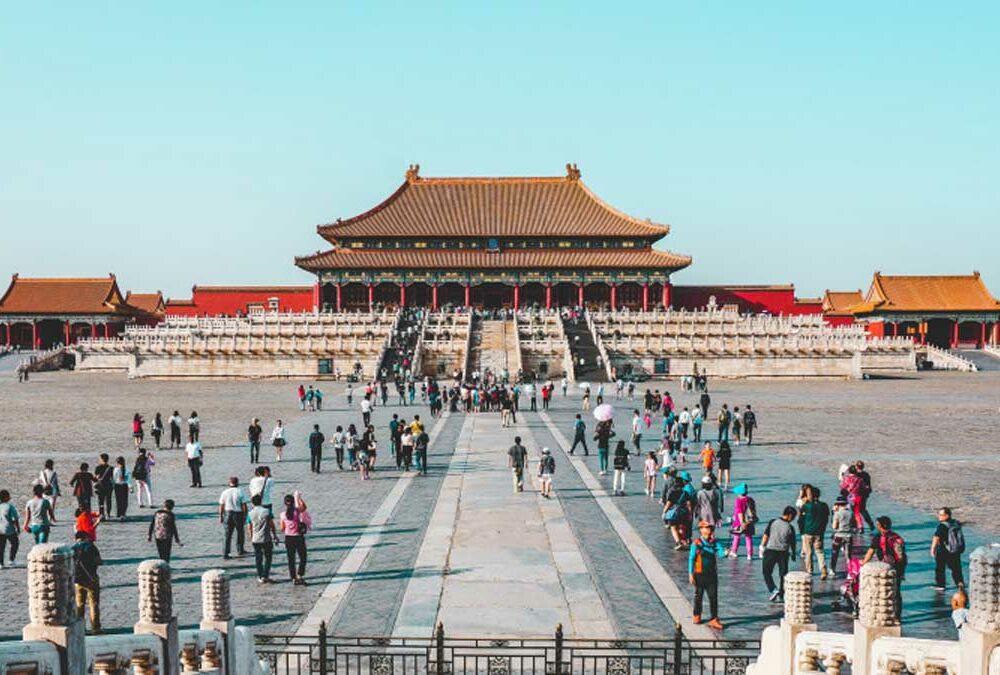 В Китае впервые за три года возобновляют выдачу всех типов виз