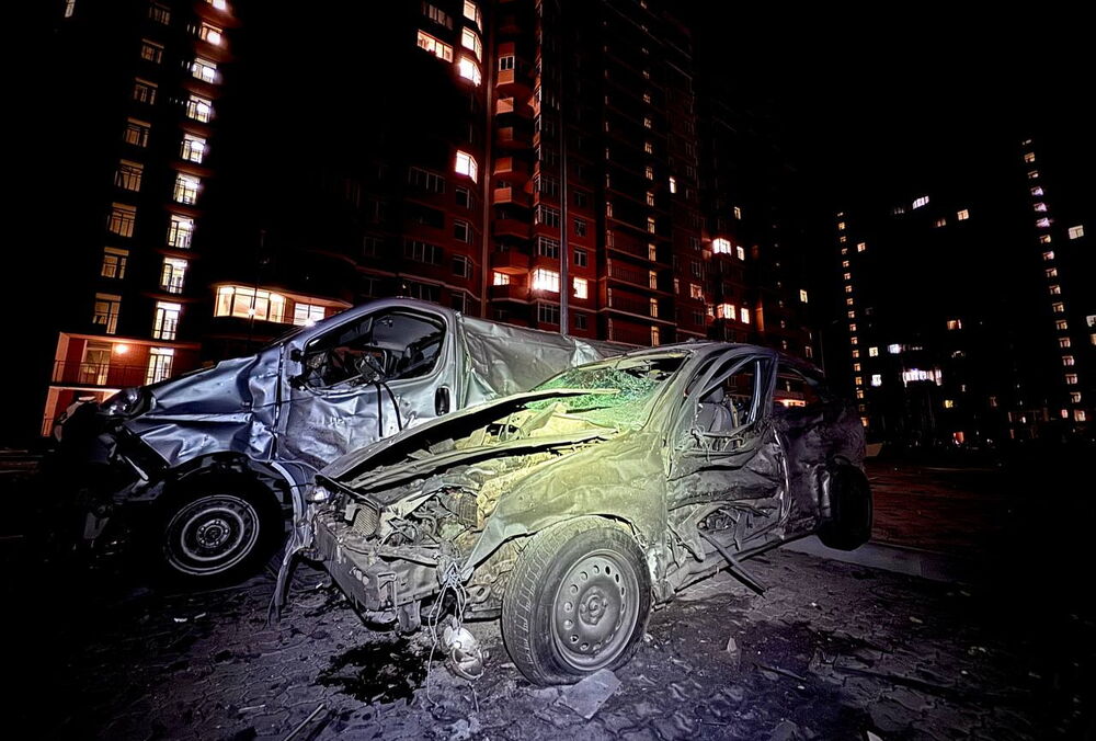 Пошкоджено житлові будинки та склади: з'явилися кадри наслідків масованого обстрілу Одеси