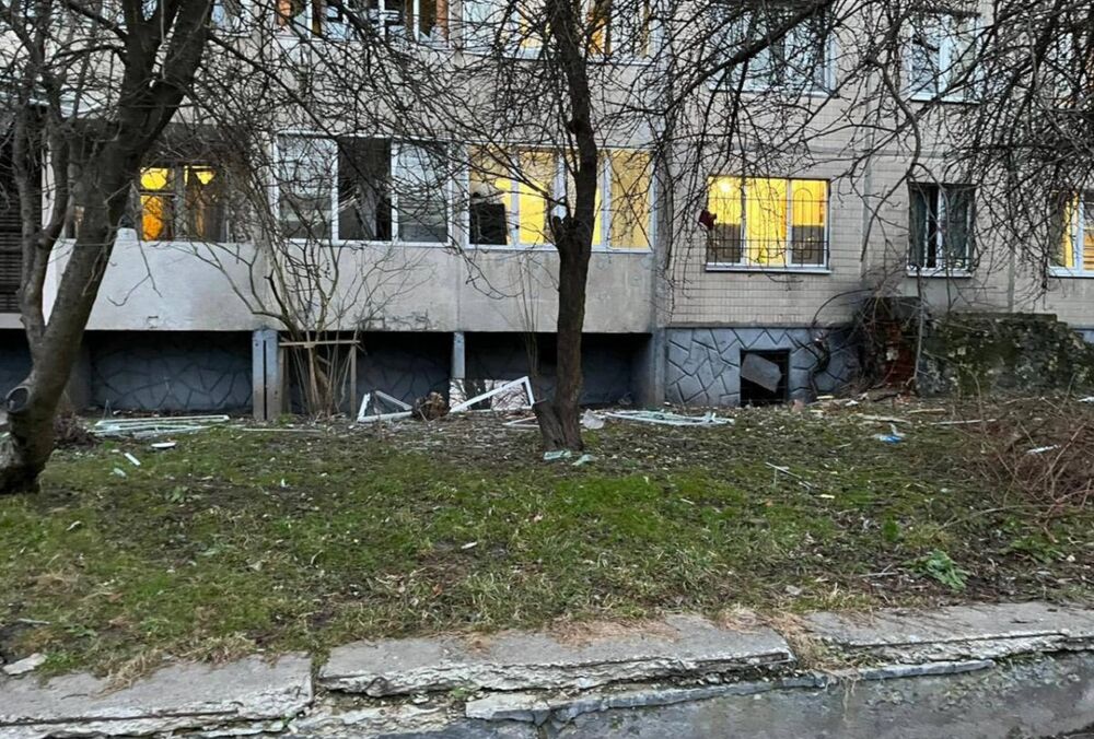 Окупанти запустили ракети по Львову: вибухова хвиля пошкодила вікна в будинках