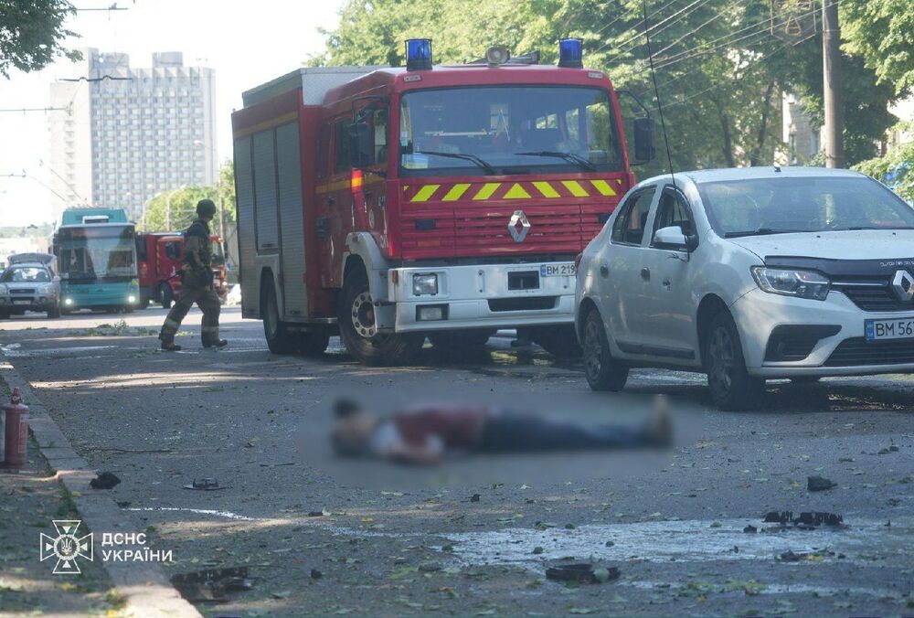 В Сумах уже 3 погибших в результате российской атаки: фото, видео