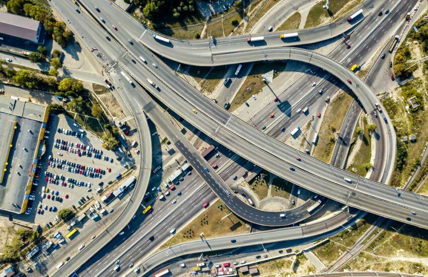 На всех автодорогах Украины к концу 2022 года появится скоростной интернет 