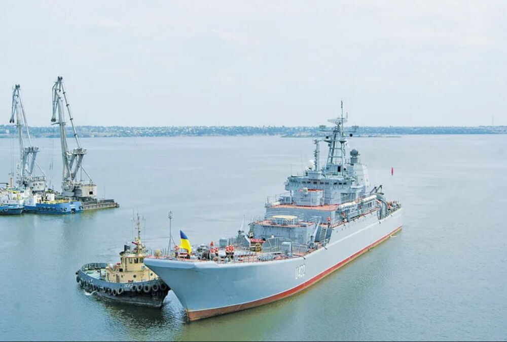 Евакуював біженців і не здався росіянам у 2014: що відомо про корабель ”Костянтин Ольшанський”