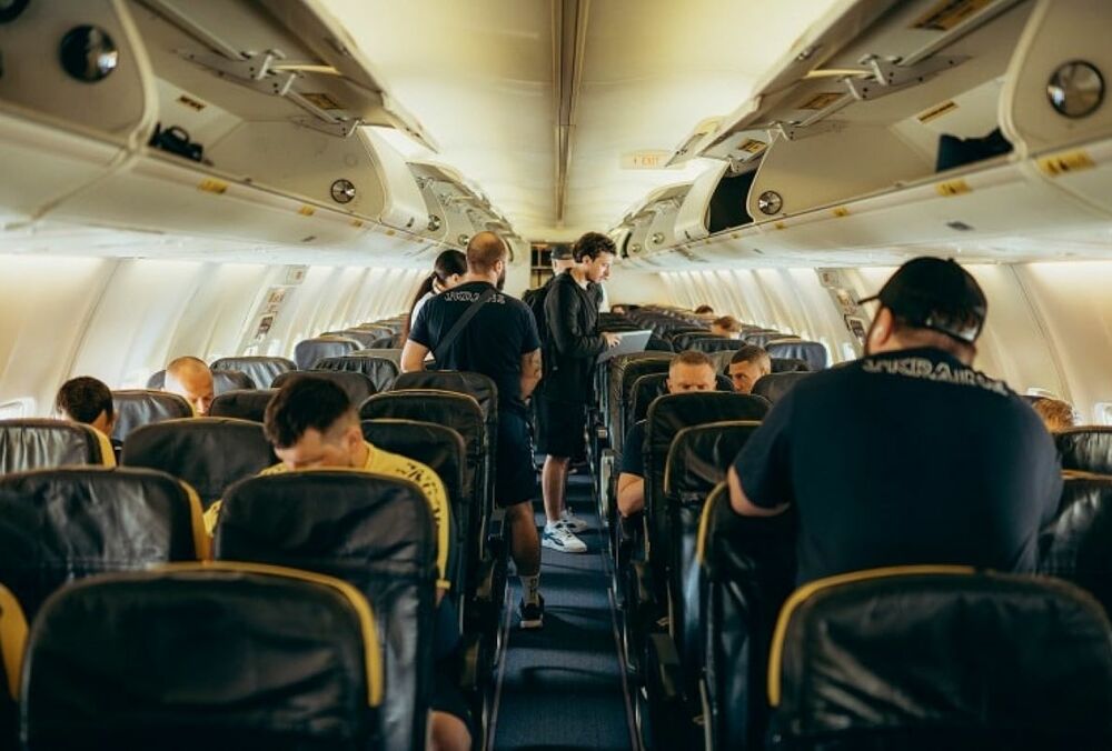 Збірна України прибула до першого підготовчого табору перед Євро-2024 Збірна України прибула до першого підготовчого табору перед Євро-2024