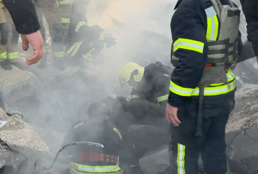 Россия ракетами атаковала Сумскую область: известно о прилете по частному сектору и поврежденных домах Россия ракетами атаковала Сумскую область: известно о прилете по частному сектору и поврежденных домах