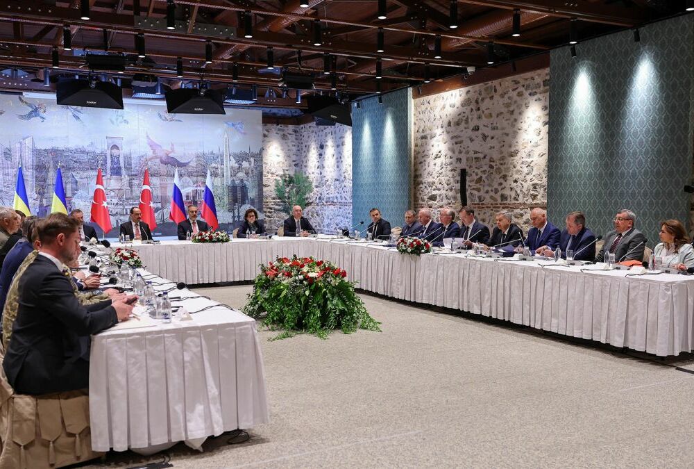 Китай відреагував на переговори України і Росії