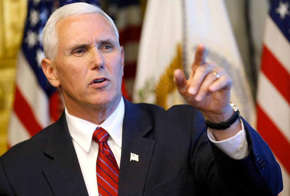 На пороге импичмента: вице-президент США Майк Пенс принял решение по Трампу
