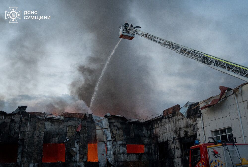Российские дроны ударили по университету в Сумах