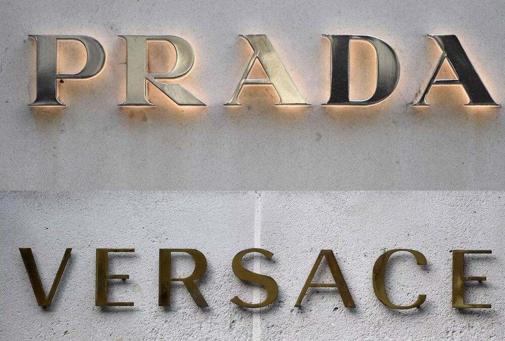 Prada заключила сделку о покупке конкурента - Versace