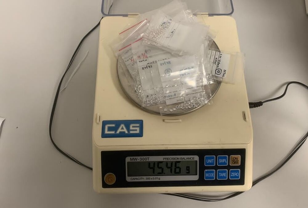 В киевском аэропорту изъяли партию бриллиантов на 17 миллионов гривен