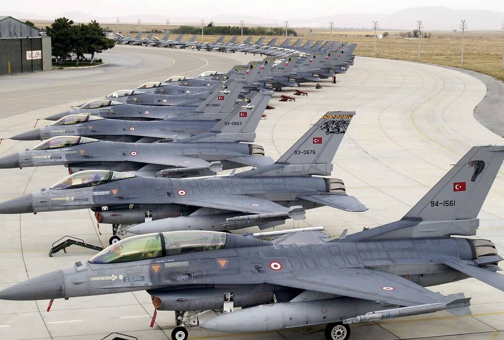 Украина не получит истребители F-16 от Бельгии в этом году 