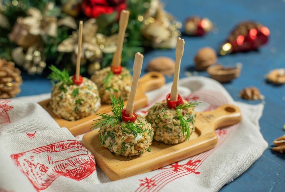 Стіл на Новий рік: рецепти смачних закусок з м'яса та риби