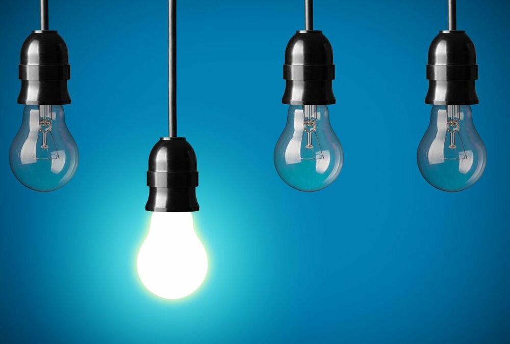 Свет завтра отключать будут не весь день: Укрэнерго обновило графики