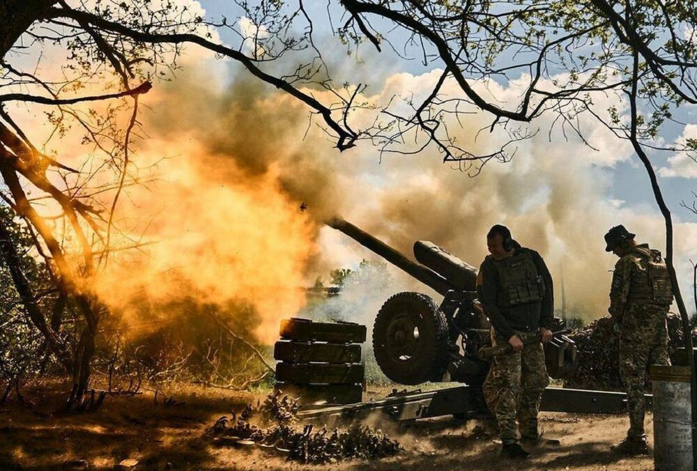 РФ обстреляла Харьков из комплекса С-300: возник пожар, один человек пострадал 