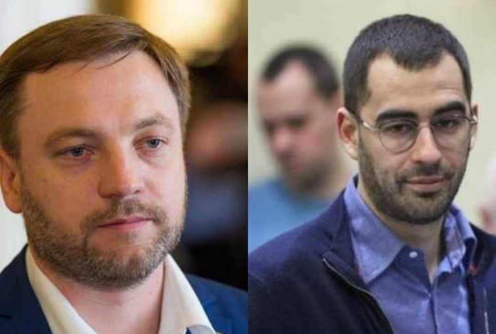 ”Давай я поговорю с Монастырским”: в сети опубликовали кадры ДТП с нардепом Трухиным  ”Давай я поговорю с Монастырским”: в сети опубликовали кадры ДТП с нардепом Трухиным