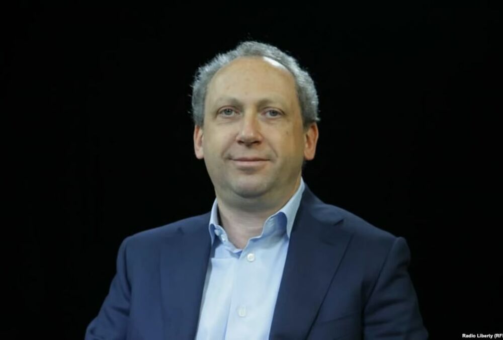 Скончался известный российский финансист и блогер Слава Рабинович 