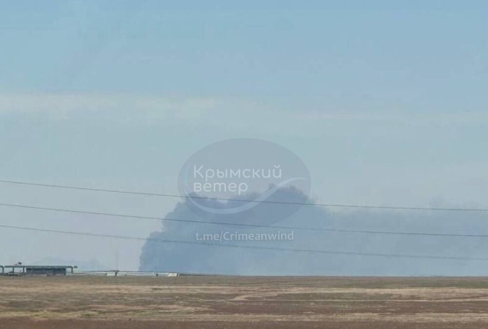 У Феодосії продовжує горіти НПЗ, вогонь перекинувся на інші резервуари, - ”Крымский ветер”