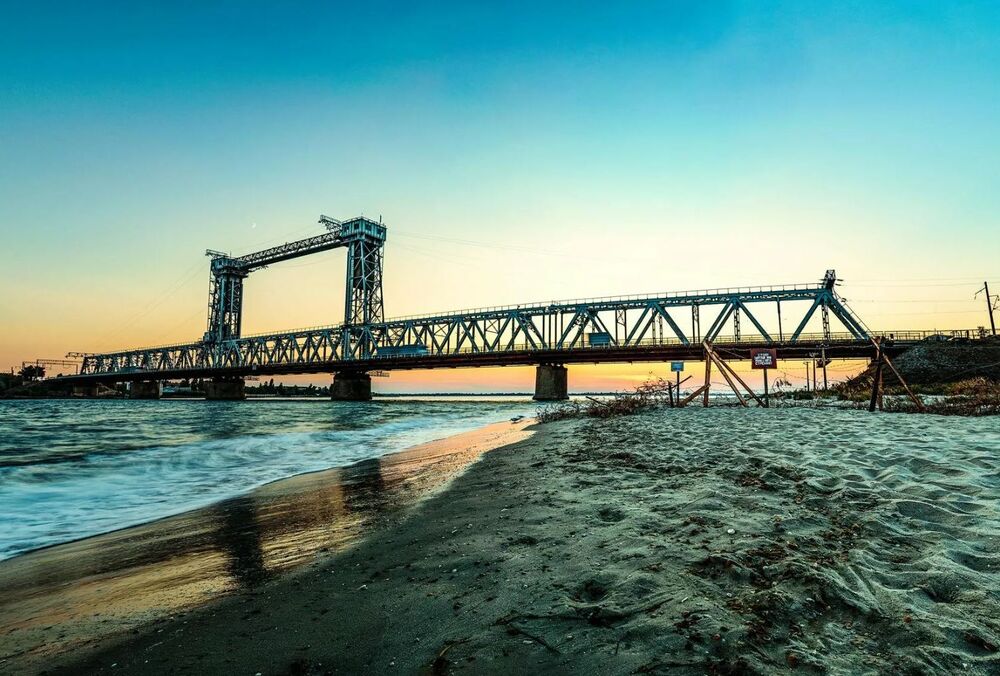 Росія масовано била ракетами на Одещині: атака йшла на міст у Затоці