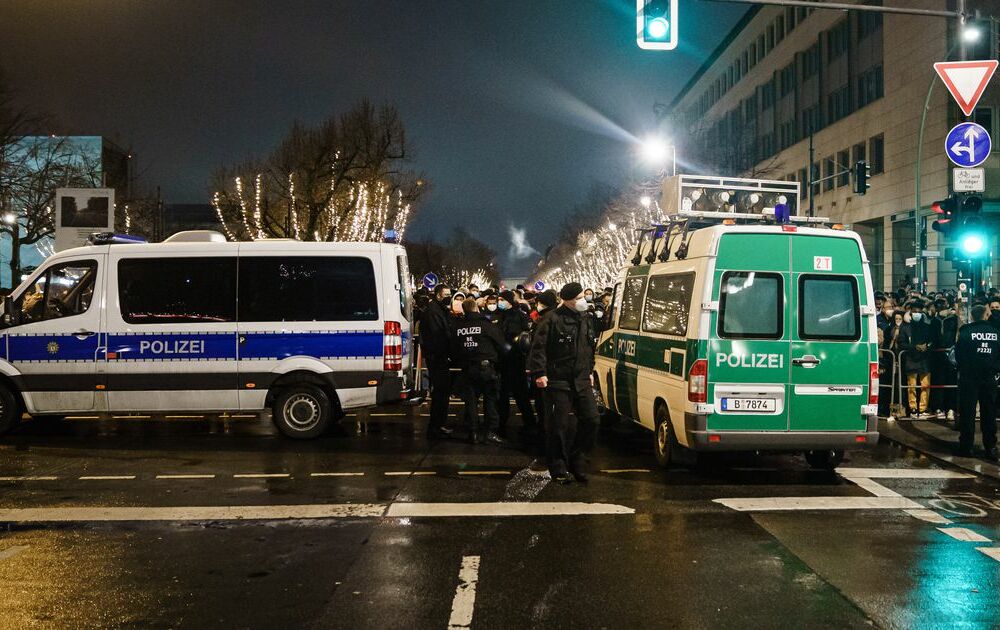 У Німеччині одна людина загинула через вибух феєрверків