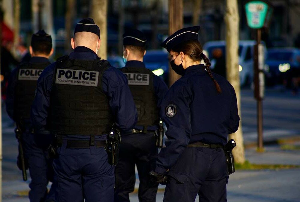 У Парижі росіянин відкрив вогонь по перехожих